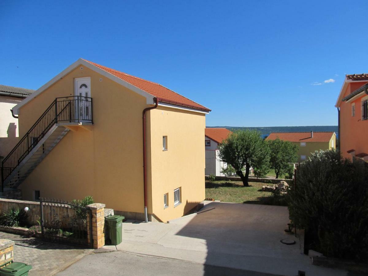 Apartmani Mala Sirena Maslenica Exterior photo